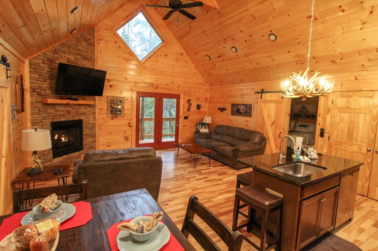 210 Cubs In The Treetops - Luxurious Cabin In Gatlinburg Exterior foto
