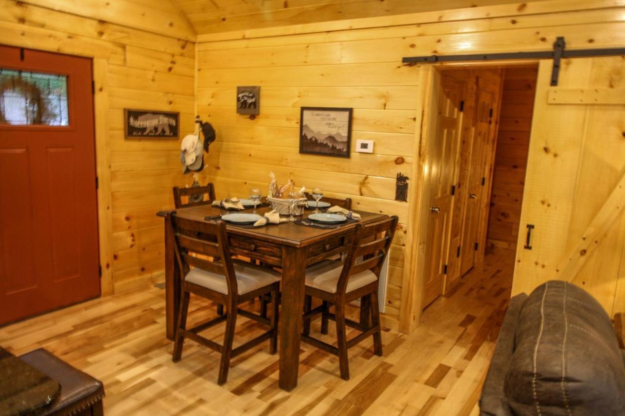 210 Cubs In The Treetops - Luxurious Cabin In Gatlinburg Exterior foto